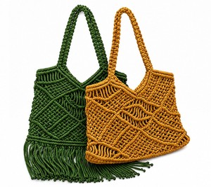 Sac à bandoulière en macramé jaune moutarde le plus vendu pour femmes, sac fourre-tout bohème en coton fait main pour usage quotidien à la plage, disponible à la vente - Product Image 1