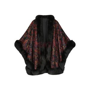 Cape d'hiver 2026 OEM de luxe élégante en cachemire rouge avec doublure en fourrure de renard pour femme, 100 % haute qualité, chaude et écologique - Product Image 5