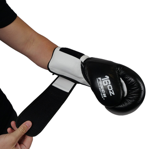 Gants de boxe Muay Thai en cuir PU, style tendance, légers, imperméables, avec sangle de poignet réglable, service OEM personnalisé - Product Image 1