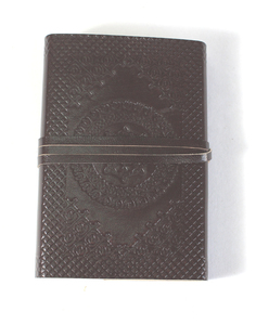 Hermoso diario de cuero con cubierta en relieve, hecho a mano con papel de algodón reciclado, estilo antiguo, libre de ácido, regalo para escritores. - Product Image 4