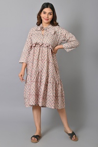 Robe trapèze décontractée et habillée pour femme en mousseline de coton 100% écologique, imprimée numériquement à motifs floraux indiens, brodée, taille naturelle, respirante - Product Image 5