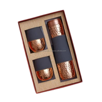 Bouteille d'eau en cuivre pur de qualité supérieure et ensemble de 2 verres Option cadeau luxueuse en différentes couleurs parfaite pour Diwali et Noël