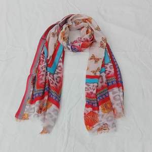 Último diseño 100% Rayón mariposa Floral impreso LongScarf textura suave de moda extremadamente ligero versátil chal precio barato - Product Image 6