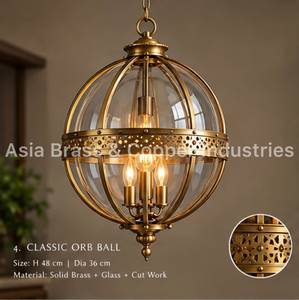Construction artisanale en laiton, design de lanterne classique en forme de boule, laiton antique et finitions personnalisées disponibles, adapté à l'intérieur. - Product Image 2