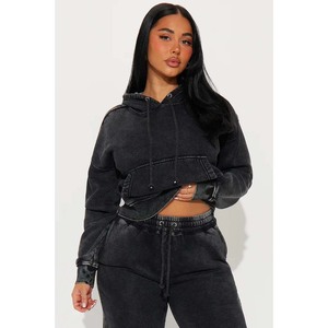 Women's <b>Black</b> <b>Cropped</b> Hoodie <b>Long</b> <b>Sleeve</b> Solid Color Knitted Sweatshirt With Pockets Autumn Wear - Product Image 4