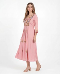 Kurti Midi de Algodón Tejido Bordado Rosa con Cintura Natural y Corte en A, Estampado Floral, para Mujer, Ideal para Bodas y Fiestas - Product Image 2