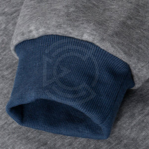 Sweat à capuche léger pour homme en tissu mélangé coton pour un confort respirant, coupe moderne et couleur unie - Product Image 6