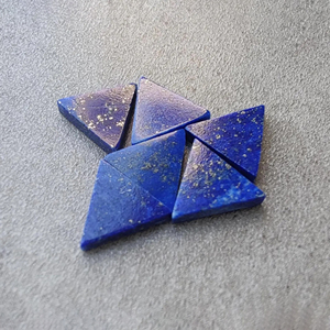 Cabochon en Lapis Lazuli Naturel Forme Triangulaire, Pierre Précieuse Calibrée à Dos Plat, pour la Fabrication de Bijoux - Product Image 5
