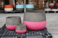 Ensemble de pots à fleurs en béton écologiques et durables, rose et gris, pour jardin extérieur, design minimaliste pour la maison et le jardin
