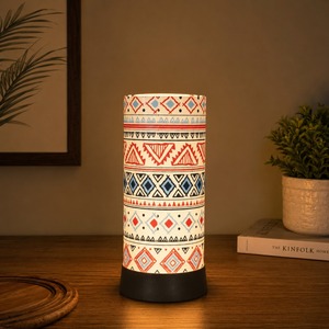 Lámpara de Mesa LED con Patrón Geométrico, Moderna, Bohemia, Tribal, Luz Nocturna Decorativa para Dormitorio, Ahorro de Energía, Luz Blanca Cálida - Product Image 2