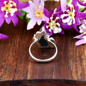 Bague élégante en opale rose en forme de foudre, en argent sterling 925, bijou statement, pierre de naissance d'octobre, cadeau pour elle - Product Image 6