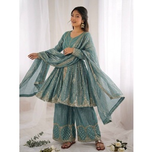 ชุดพาลาซโซ่แบบดั้งเดิมพร้อมผ้าคลุมไหล่สำหรับผู้หญิง ชุดสวยงามสำหรับงานเทศกาลและสวมใส่สบายๆ ชุดพื้นเมืองที่สวมใส่สบาย - Product Image 1