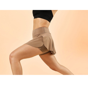 Pantalones Cortos Deportivos de Color Sólido para Mujer, Cintura Media, Cierre con Cordón, Secado Rápido, Tejido de Poliéster, Bordados, Ajuste Regular, con Leggings Interiores - Product Image 4