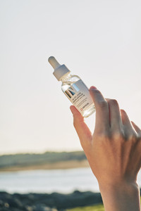 [SM Industries] Sérum Éclaircissant Anti-Taches, Essence Éclaircissante pour le Visage, Sérum Purifiant Anti-Taches - Product Image 2
