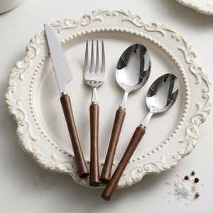 Cubertería Occidental Tradicional de Alta Calidad, Acero Inoxidable Plateado, Juego de 5 Piezas de Cuchillo, Tenedor y Cuchara, Sostenible, para Hotel y Cocina - Product Image 4
