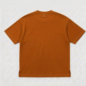 เสื้อยืดคอตตอนพรีเมียมเนื้อหนา สีส้ม ทรงโอเวอร์ไซส์ ไหล่ตก แบบเรียบ ไม่มีลาย พร้อมช่องด้านข้าง สำหรับผู้ชาย ใส่สบาย - Product Image 4
