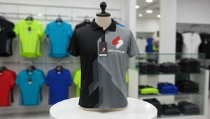 เสื้อถักโพลีเอสเตอร์แบบสั่งทำพิเศษสำหรับผู้ชาย น้ำหนักเบา ระบายอากาศได้ดี แขนสั้น สวมใส่สบายๆ สำหรับเล่นกีฬากอล์ฟ ปักลาย - Product Image 6