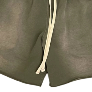 กางเกงขาสั้นผู้ชายสไตล์เทรนดี้ ล้างสีแบบแอซิดวอช มีกระเป๋า ยืดหยุ่น ระบายอากาศได้ดี เอวกลาง สวมใส่สบาย เป็นมิตรกับสิ่งแวดล้อม คุณภาพสูง แห้งเร็ว รุ่นใหม่สำหรับฤดูร้อน - Product Image 4