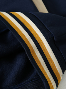 Chaqueta Deportiva Varsity de Diseño Exclusivo con MOQ Bajo, Corte Regular, Colección de Ropa Exterior Inspirada en el Estilo Urbano - Product Image 5