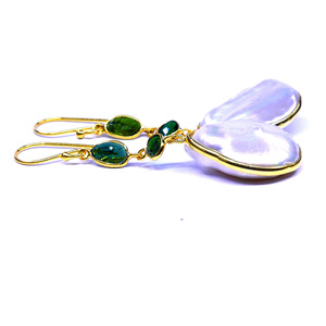Pendientes colgantes de plata 925 chapados en oro con perla barroca de agua de mar y turmalina verde engastada en bisel para mujer, uso diario romántico - Product Image 4