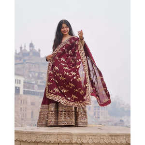 Robes de soirée de créateur Robe de soirée avec aspect élégant Dupatta - Product Image 6