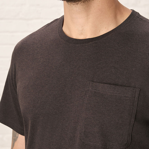 T-shirt en coton uni pour homme avec poche poitrine, coupe classique, manches courtes, col rond, jersey décontracté, une poche - Product Image 3