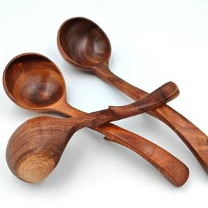 Cuchara de Madera Natural Hecha a Mano Ecológica para Cocinar, Servir Sopa, Arroz, Utensilio de Cocina Disponible al Mejor Precio del Mercado - Product Image 6
