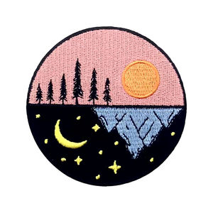 Badges brodés faits main en toile, nouveau design, vente en gros OEM, haute qualité, service personnalisé, à coudre sur chapeau, résine - Product Image 1