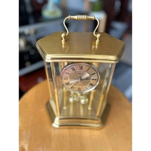 Horloge de bureau en laiton, forme polygonale, mouvement mécanique silencieux, sans tic-tac, affichage des heures par sonnerie, finition dorée - Product Image 1