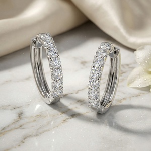 Pendientes de Aro con Diamantes de Corte Brillante Redondo de 2.00 CTW en Diseño Clásico de Joyería Fina - Product Image 2