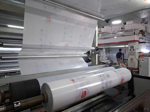 Lámina de plástico de borosilicato de transmisión de luz suave protectora de PE de grado médico Uso en supermercados Moldeo por soplado con superficie lisa - Product Image 4