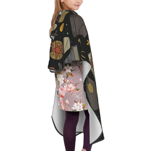 Cape de Coiffure Enfant Imperméable en Tissu Polyester Qualité Supérieure Vente en Gros Logo Personnalisé Direct Usine 2026 - Product Image 2