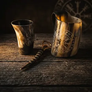Juego de cuernos de buey de alta calidad, 3 piezas, estilo vikingo natural, taza de cuerno de buey para beber con vaso de chupito y abridor de botellas de cuerno. - Product Image 1