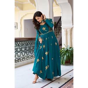 Elegante vestido de noche XL con trabajo de hilo y secuencia para fiestas y ocasiones especiales - Product Image 2