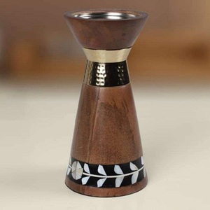 Juego de incensario Mubkhar de madera con tapa de latón martillado e incrustaciones de nácar, estilo árabe. - Product Image 5