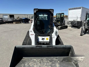 Cargadora Compacta de Orugas T770 2023 con Cabina Cerrada, Máquina de Construcción de Alto Rendimiento - Product Image 4