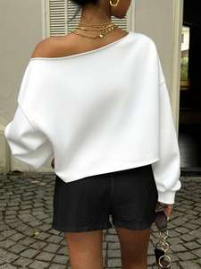 เสื้อครอปเปิดไหล่ผู้หญิง ผ้าฝ้ายฟลีซ 100% แต่งคริสตัลเล็กน้อย ทรงหลวม สไตล์ลำลอง สตรีทแวร์ เสื้อฮู้ดดี้สั่งทำได้ - Product Image 4