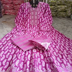 Conjunto de Kurta Anarkali de algodón estampado para mujer con pantalón y dupatta |   Ropa Étnica |   Tallas Grandes de la 3XL a la 6XL (13 COLORES) - Product Image 4