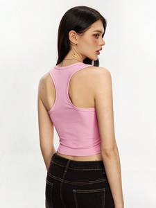 Top personalizado con pedrería rosa, acanalado, ajustado, sin mangas, corto, de algodón elástico, informal, de verano, para mujer. - Product Image 2