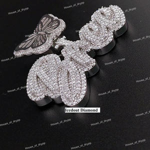 Colgante de Mariposa con Nombre Personalizado, Elaborado en Plata 925 con Detalles de Diamantes Moissanite, Estilo Hip Hop de Lujo con Incrustaciones - Product Image 3