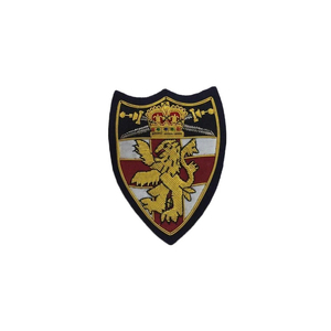 Badges de blazer en métal brodés à la main de haute qualité avec épingle de sûreté pour vêtements et chapeaux - Product Image 3