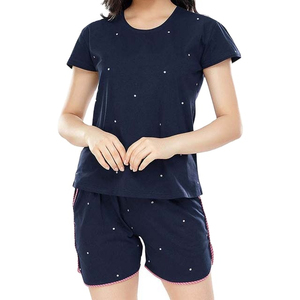Ensemble décontracté pour femme en coton, t-shirt et short, prix abordable, best-seller de l'été, ensemble deux pièces pour femmes à prix avantageux. - Product Image 1