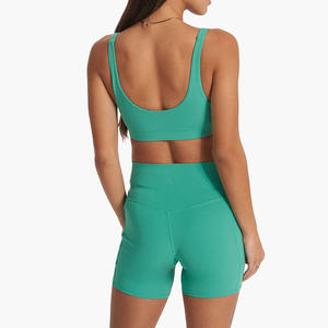 Soutien-gorge de sport pour femme en promotion – Haute qualité, extensible dans 4 directions, respirant, écologique, élasticité moyenne, XS personnalisable à l'avant - Product Image 2