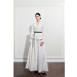 Nouvelle collection de jupes en soie pour femmes SOLANA MAXI SKIRT SAND JACQUARD A-line, jupe longue en dentelle blanche, vente en gros - Product Image 4