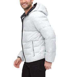 Chaquetas de diseño moderno para hombre, ajuste cómodo, tela 100% poliéster, tela suave, chaqueta acolchada para hombre - Product Image 4