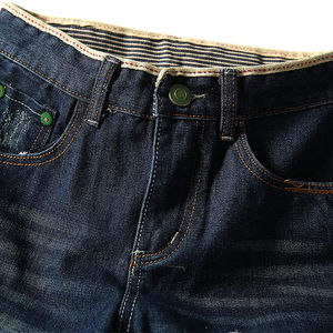 Pantalones Cortos de Mezclilla Rotos para Hombre, Estilo Casual, Cintura Media, Cierre de Botones, Color Sólido, 100% Algodón Tejido Transpirable - Product Image 4