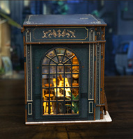 Green Crystal Coffee Shop DIY Puzzle Kayu 3D Model Miniatur Rak Buku Rakitan Tangan Usia 14 Tahun Ke Atas XW-03