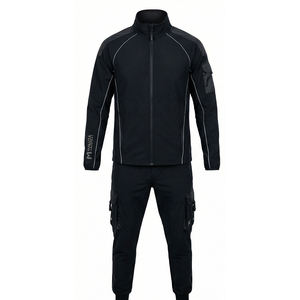 Ensemble de sport de compression unisexe haut de gamme Maluza : respirant, extensible, séchage rapide, léger - Product Image 1