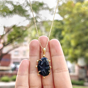 Pendentif en onyx noir sculpté à la main avec motif étoile, plaqué or 18 carats, en laiton massif, serti de perles, collier ajustable pour femme, cadeau - Product Image 3