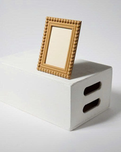 Marco de Fotos de Madera Elegante Hecho a Mano, Material de Madera Duradero, Exhibición Atractiva para Fotos y Obras de Arte, Marco de Fotos de Alta Gama con Acabado Lacado - Product Image 5